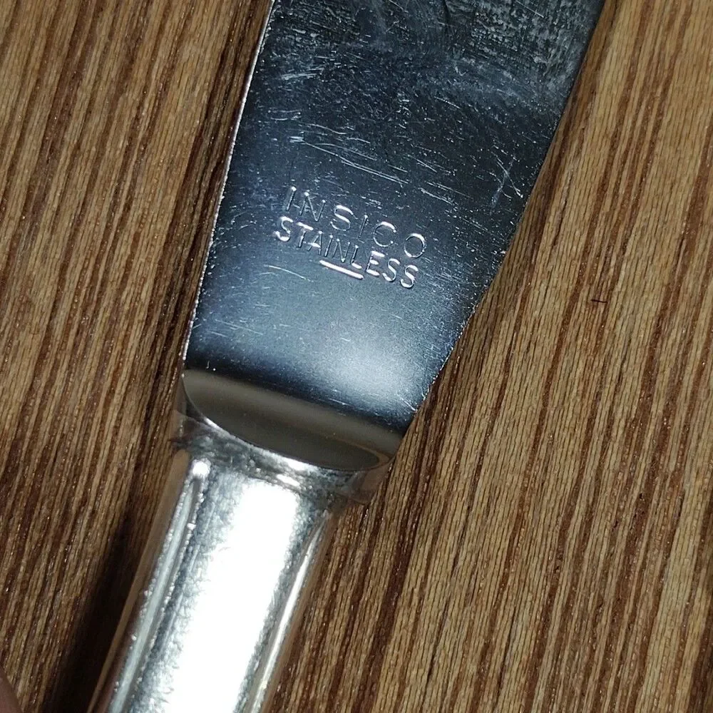 Vintage 1847 Rogers Bros IS Lovelace Silverplate Flatware 4 Dinner Knives Floral